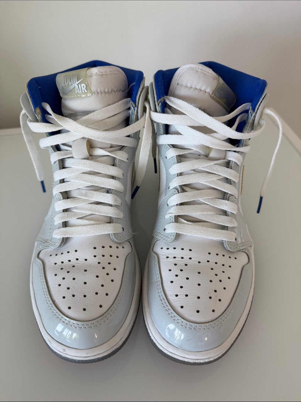 Nike White and grey High-Top Sneakers with Blue Liner